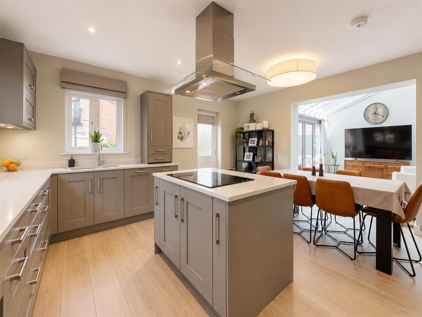 4 bed property in Dartmouth Drive, Milton Keynes